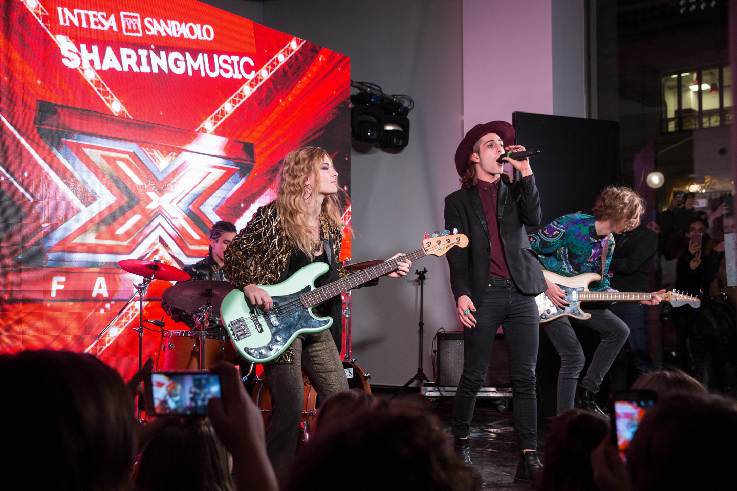 http://fotografia%20eventi%20aziendali%20milano%20xfactor%20maneskin%20studio%20fotografico%20lops
